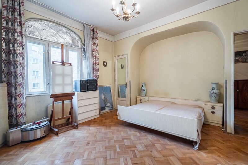 Cismigiu, Piata Victoriei, comision 0%, vila interbelica, curte libera 362 mp